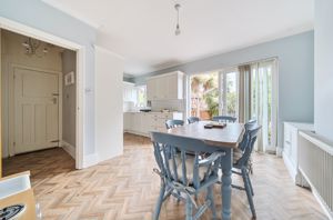 Kitchen Diner angle 1- click for photo gallery